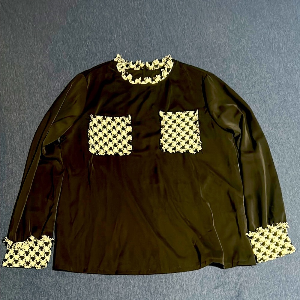Elegant Black and Cream Women's Top